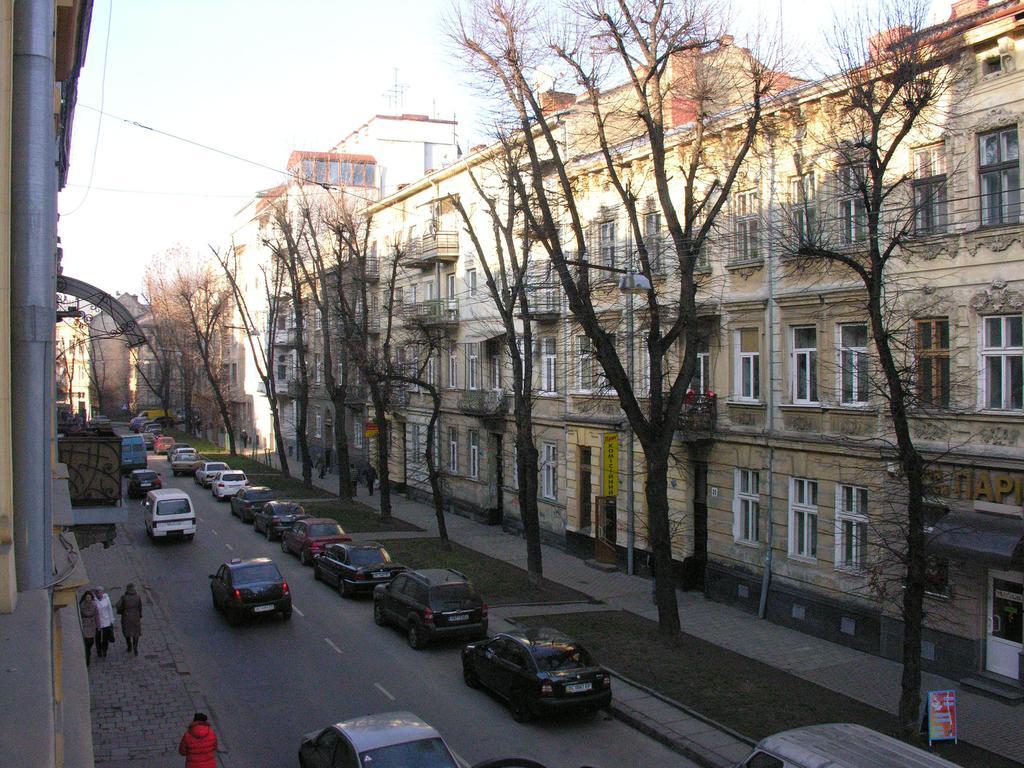 Апартаменти Lviv Of Open Hearts Номер фото